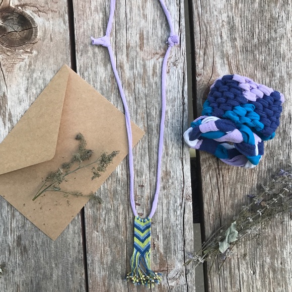 Handmade Chevron Yarn Tassle Necklace - Picture 4 of 4